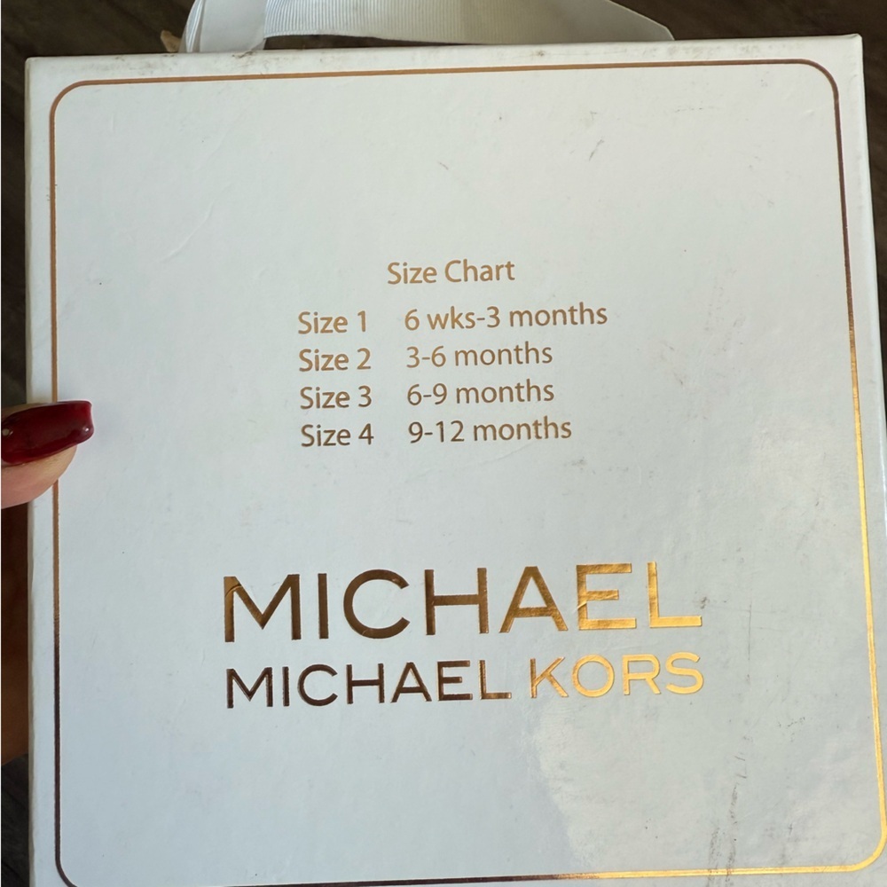 Michael Kors Baby Boots Size 3 Tan Faux Fur Bow Cozy Winter NWT - Picture 5 of 7